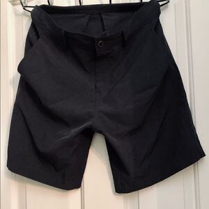 32 Degree hybrid men’s shorts.